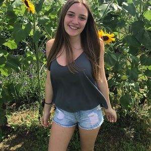 Meet your Posher, Rae